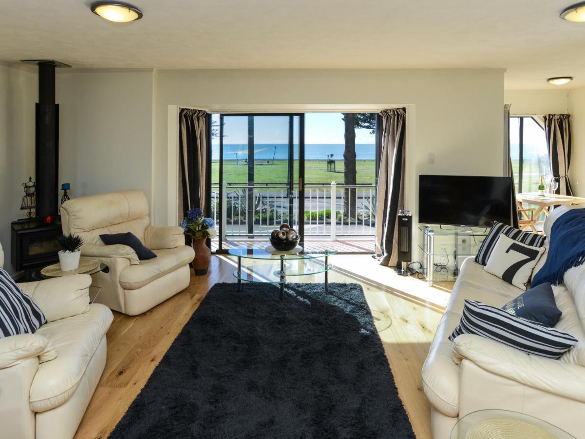 Marine Parade Magic - Napier Holiday Home Exterior foto